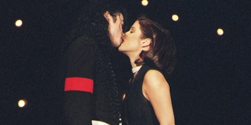 Michael Jackson şi Lisa Marie Presley