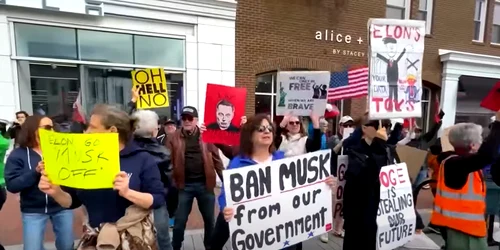 Protest la reprezentanta Tesla FOTO captura Diario AS png