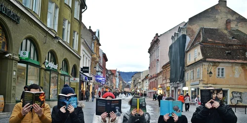 Braşovenii vor să bară Recordul Mondial la citit