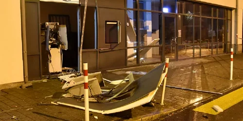 bancomat explodat elevetia foto politia canton st gallen jpg