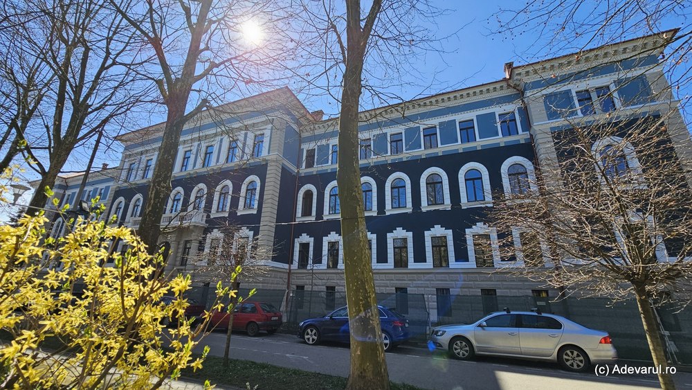 Recidivist condamnat la închisoare pe viață. Șoferul de TIR era numit „strangulatorul de femei”