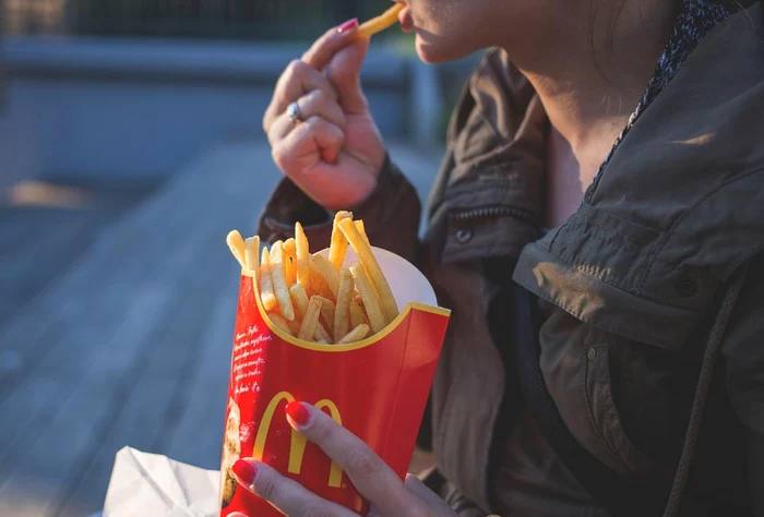Cum să alegi cel mai „sănătos” produs din meniurile restaurantelor fast-food Foto: Pixabay