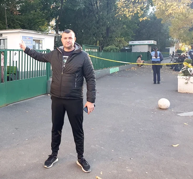 Nelu Brad, nemulțumit că a rămas fără două mașini. foto: Click!