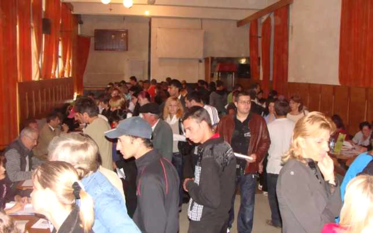 Aproape 500 de locuri de muncă vor fi puse la dispoziţia şomerilor