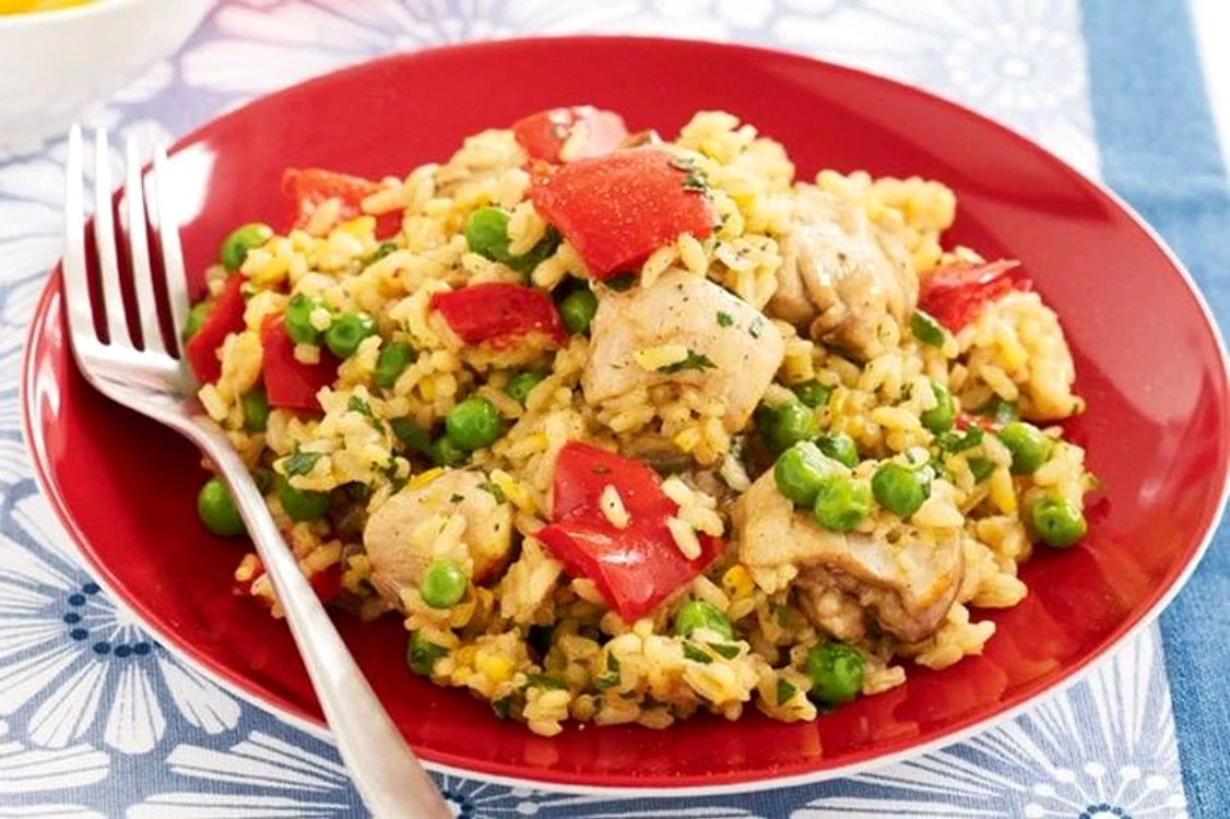 paella cu pui jpeg