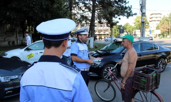 Un biciclist atât de beat încât nu a putut sufla în etilotest, sursa: Obiectiv Vocea Brăilei