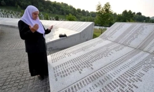 Masacrul de la Srebrenica încă naște controverse jpeg