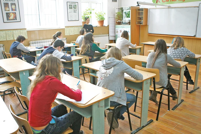 
    Subiecte Fizică Bac 2015- Examenul a fost structurat în 4 subiecteFoto Click!  