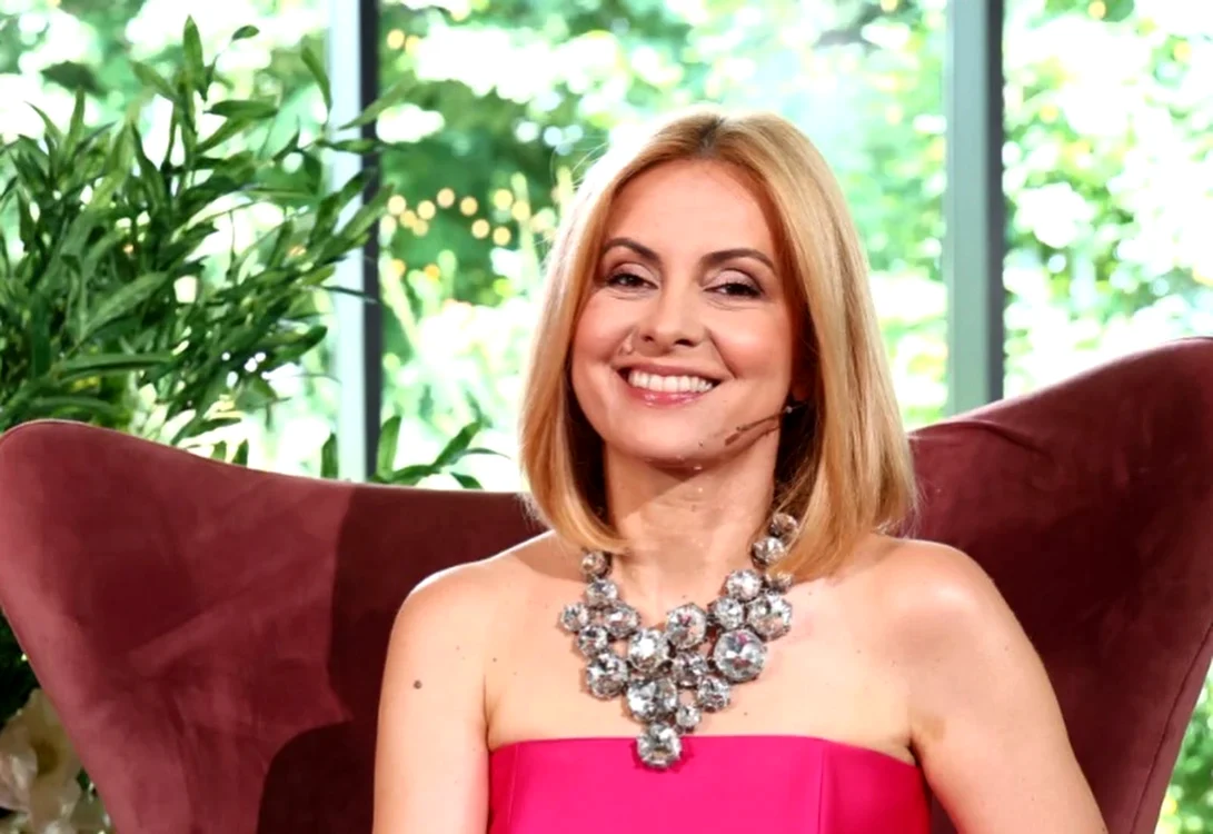 Simona Gherghe este una dintre cele mai cunoscute prezentatoare TV