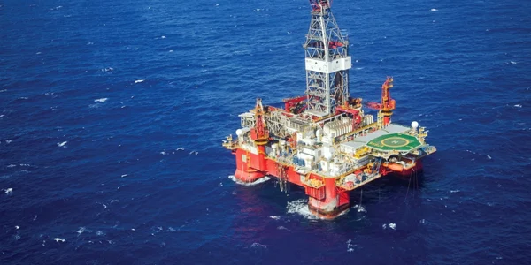 OCEAN ENDEAVOR platformă petrolieră