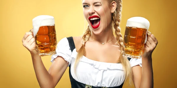 chelnerita bere foto shutterstock