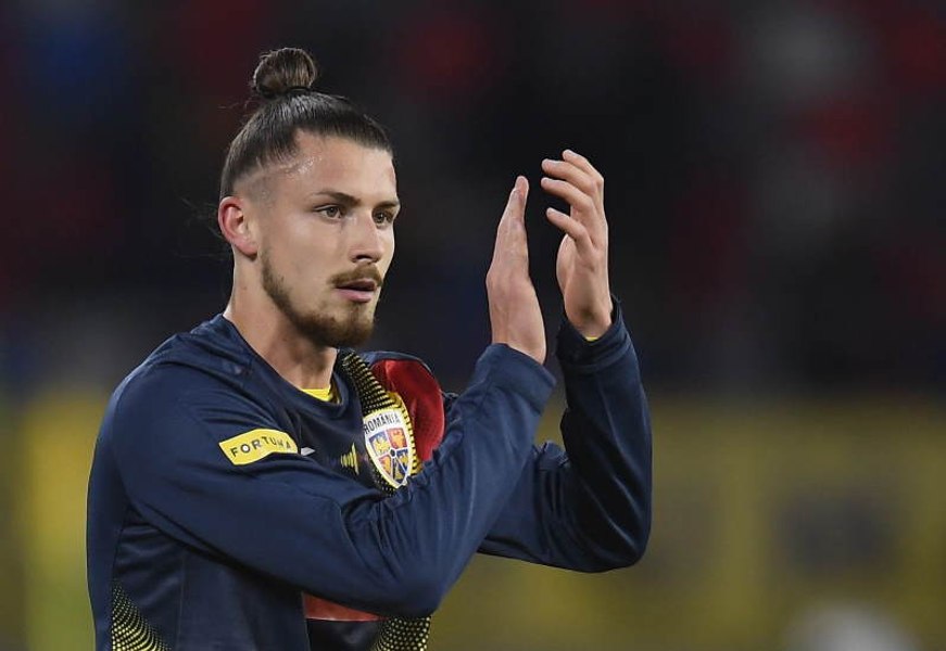 Tottenham anunță transferul lui Radu Drăgușin. Vedeta României a refuzat de două ori mai mulți bani de la Bayern VIDEO 