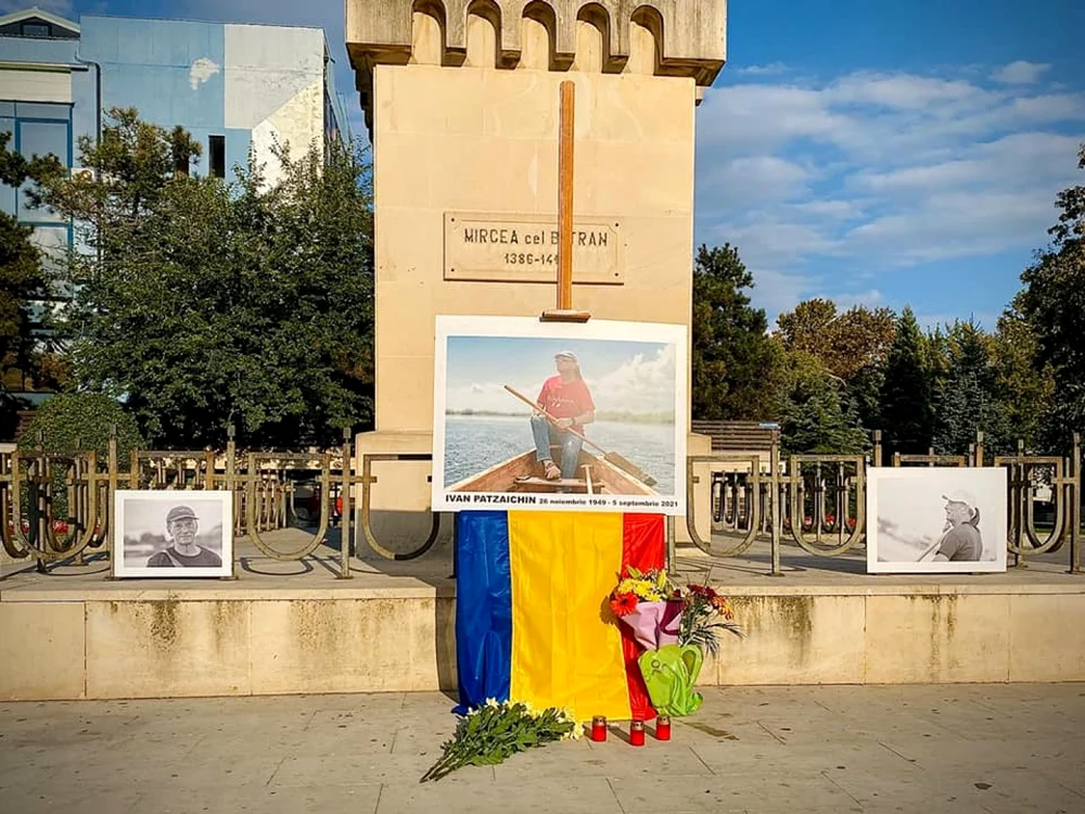 Tulcenii îi aduc un ultim omagiu lui Ivan Patzaichin foto: Primăria Tulcea