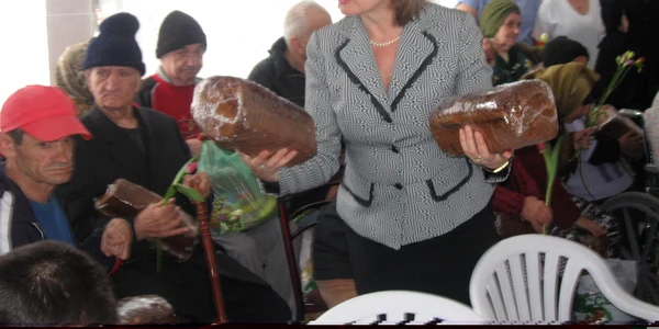 Maria Băsesescu a venit pentru a trei oară la Centrul de la Suseni