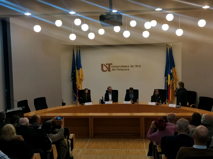 Ceremonie la UVT Foto Ștefan Both