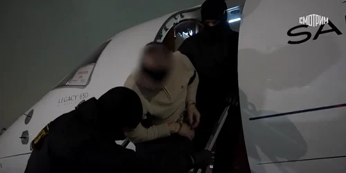 Suspectul în cazul tentativei de asasinat asupra generalului Vladimir Alekseiev, reținut în Dubai și extrădat în Rusia FOTO: captură video X/@Beefeater_Fella