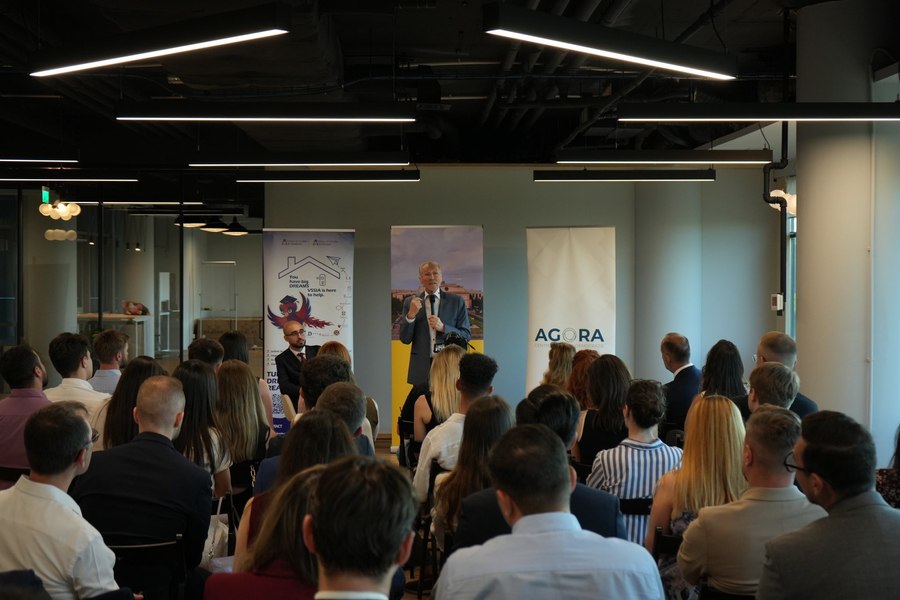 Centrul Agora pentru Democrație lansează proiectul „Building Bridges” pentru consolidarea parteneriatului româno-american