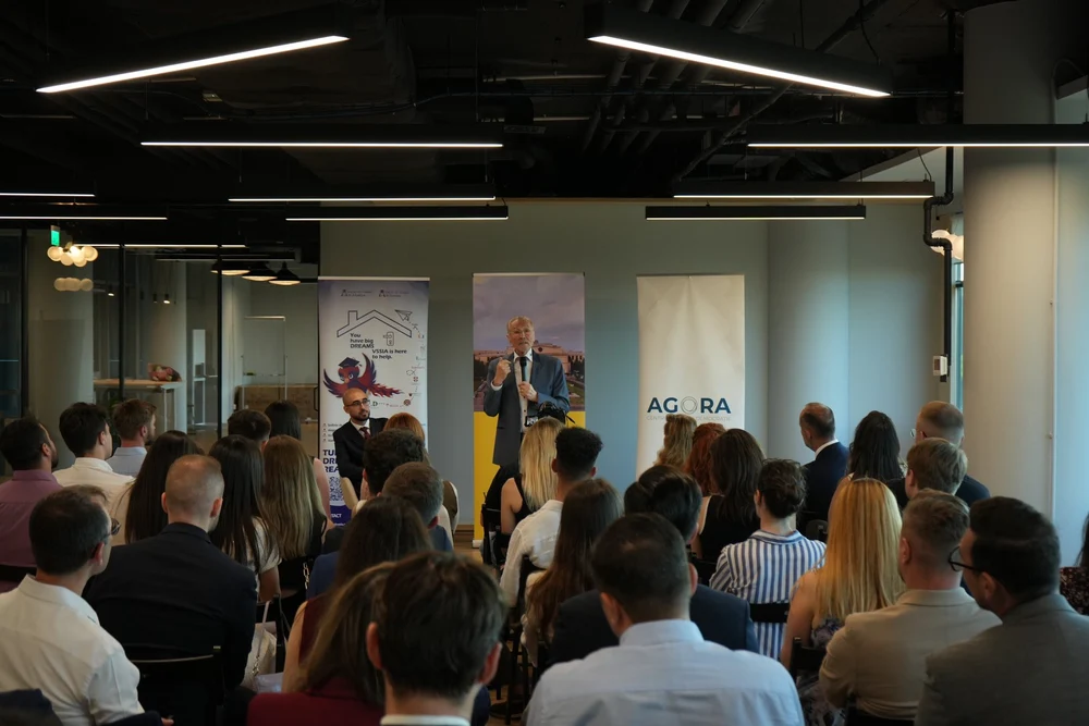 Centrul Agora pentru Democrație lansează proiectul „Building Bridges” pentru consolidarea parteneriatului româno-american