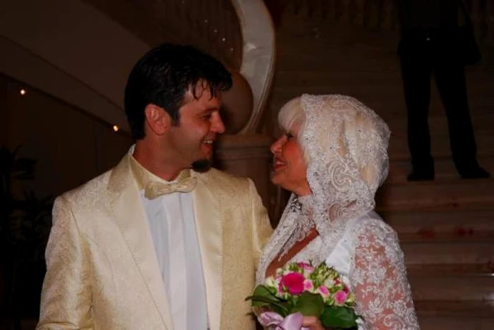 
    Israela şi Liviu s-au căsătorit în 2008foto: arhiva personală  