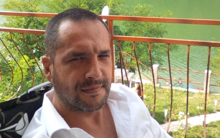 
    Mădălin Ionescu (45 de ani) prezintă emisiunea-tabloid de noapte de la Kanal Dfoto: Arhiva Personală  