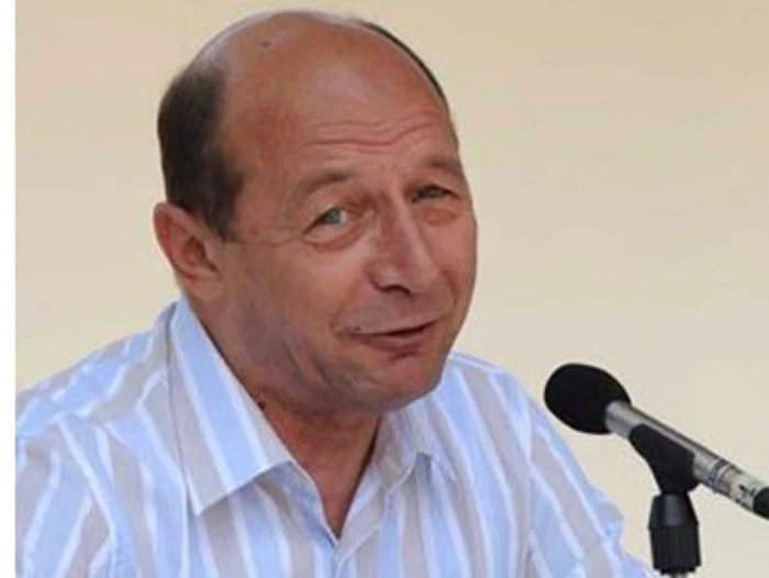 Băsescu a uitat de soţia sa după un eveniment la Mamaia