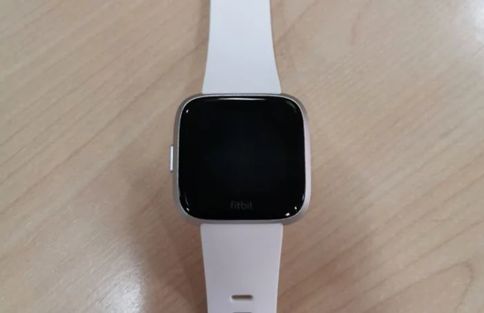 Fitbit Versa Lite 