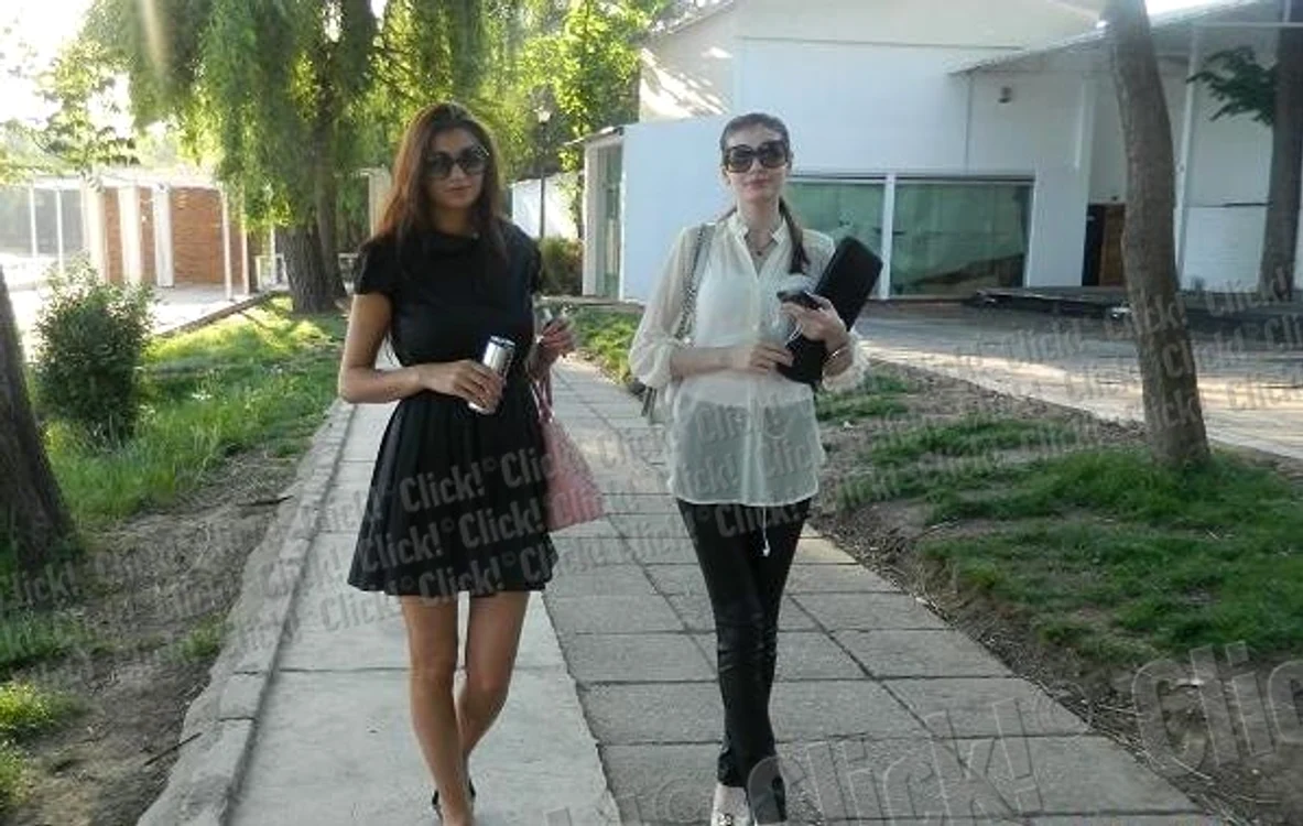 
    Ramona şi Monica Gabor au fost surprinse de fotoreporterii Click! în parcul Herăstrău  