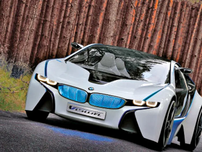 VIDEO BMW Vision, simbioza performanţei cu ecologia