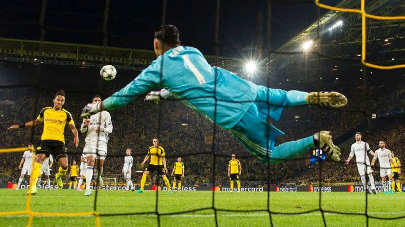 
    Faza la care portarul Navas a greşit, iar Borussia a înscris  