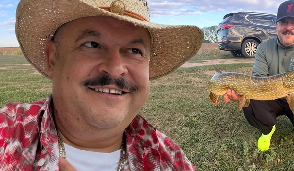 Cum e ca tată Mihai Bobonete! Juratul „Românii au talent” uită de telefon când e acasă, în sânul familiei