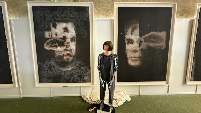 Ai-Da, un robot alimentat cu inteligență artificială FOTO: popsci