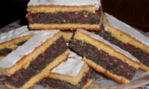 Prajitura cu mac si visine  1 jpeg