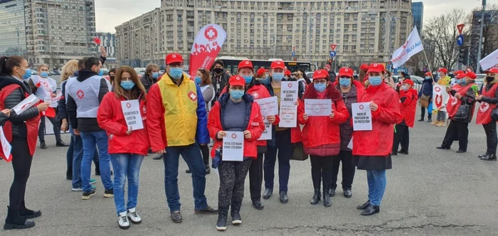 Liderii Sanitas nu scot din calcul formele dure de protest în cazul introducerii obligativităţii certificatului Covid FOTO: arhiva