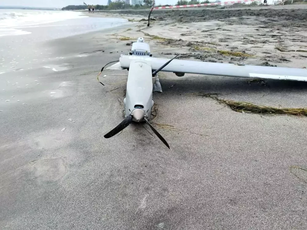 Dronă militară descoperită în apele Mării Negre.