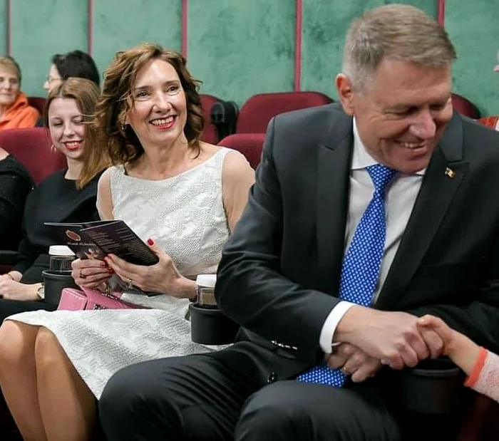 Klaus Iohannis şi-a scos soţia la un spectacol de balet, la SibiuFoto: arhivă personală