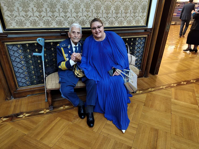 Diana Șoșoacă și generalul Radu Theodoru Foto: DIana Șoșoacă/Facebook