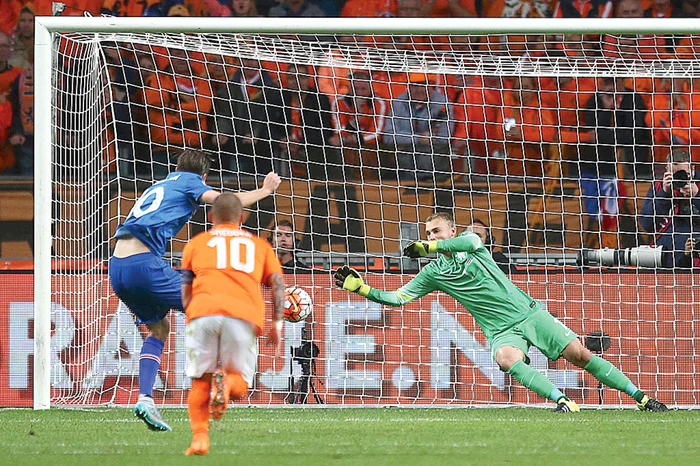 Islanda a marcat din penalty golul victoriei