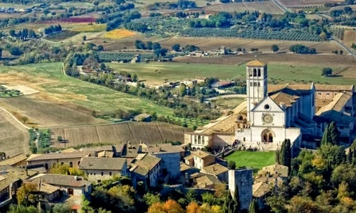 Hoinărind prin Umbria, în ţara Sfântului Francisc de Assisi jpeg