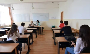 Examenul maturităţii într o şcoală imatură jpeg