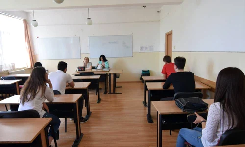 Examenul maturităţii într o şcoală imatură jpeg