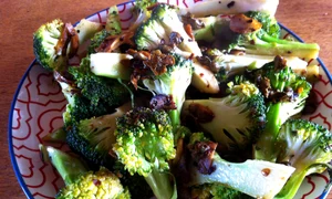 broccoli picant cu usturoi jpeg