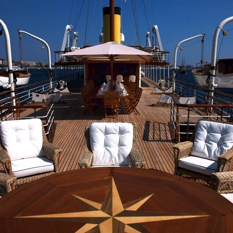 SS Delphine (Photoland/Caters)