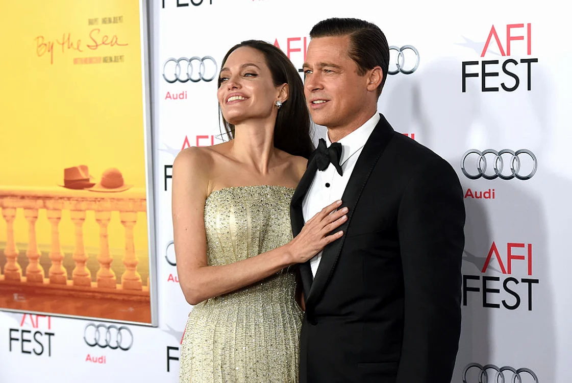Brad şi Angelina s-au căsătorit la 23 august