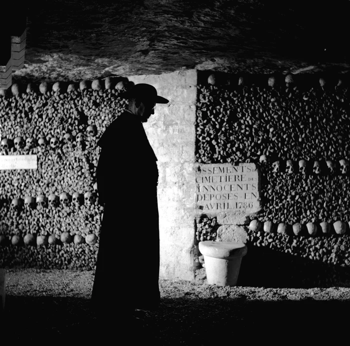 Vacanța de Halloween 2015: Parizienii „deschid ușile” către catacombe