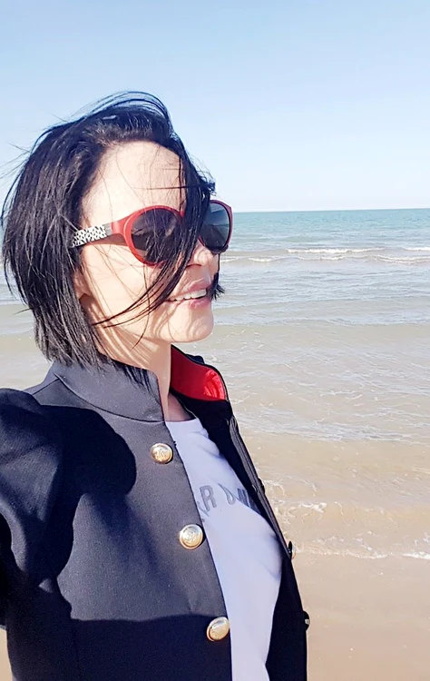 Andreea Marin fuge din țară