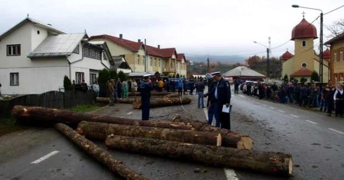 Accidentul s-a produs în jurul prânzului, în urma lui pierzându-şi viaţa doi bărbaţi FOTO: mesagerul.ro