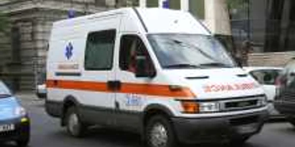 Victima a fost transportată de o altă Ambulanţă la Spital