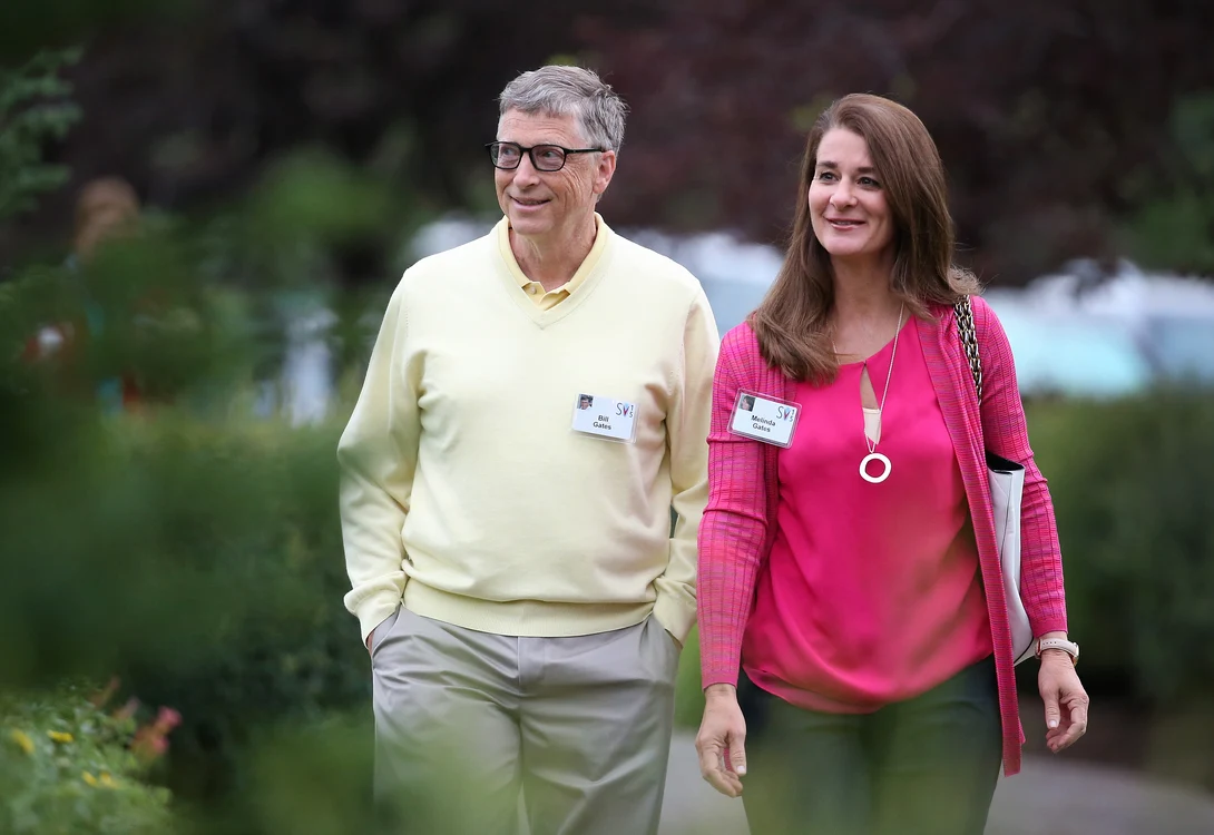 
    Mark și Priscilla Zuckerberg au devenit părinții micuței Max marți, 1 decembrieFoto Arhivă Personală  
