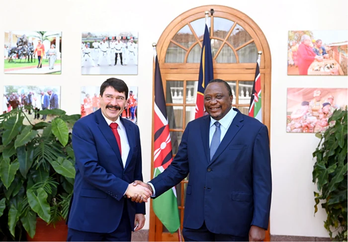 Președintele Ungariei, Janos Áder, se întâlnește cu președintele kenyan, Uhuru Kenyatta, la Nairobi