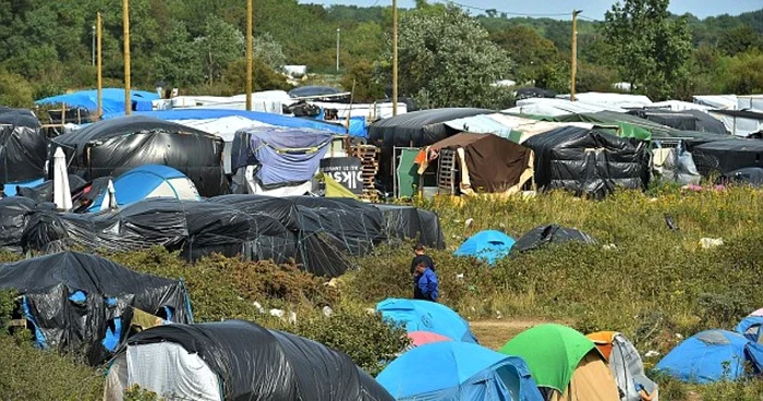 tabara grande-synthe FOTO Daily Mail